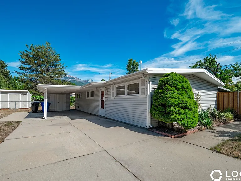 6809 S Meadow Downs Way — Photo 2