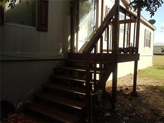2nd image of 116 Sunny Oaks Dr