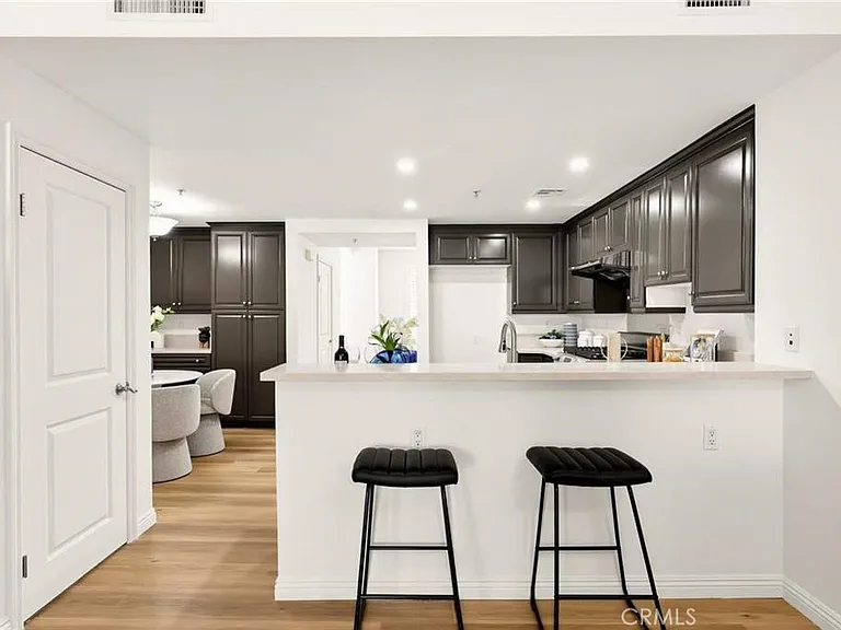 68 E Bay State St #3G — Photo 8