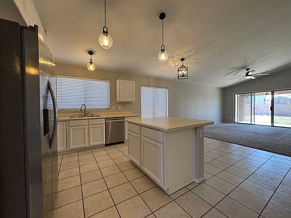 Open Kitchen with dining in great room