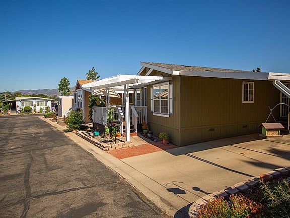 2nd image of 60 Don Antonio Way #60