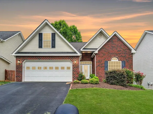 4353 Faircrest Ln, Roanoke, VA 24018