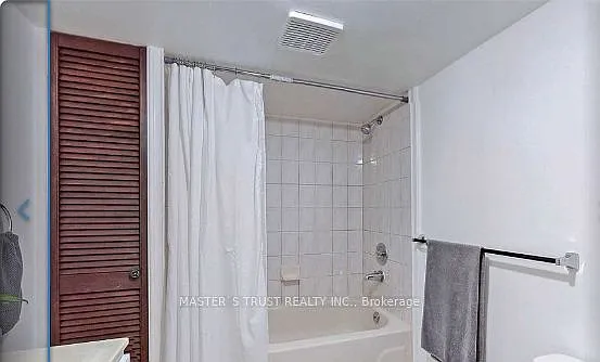 481 Luzon Cres — Photo 3