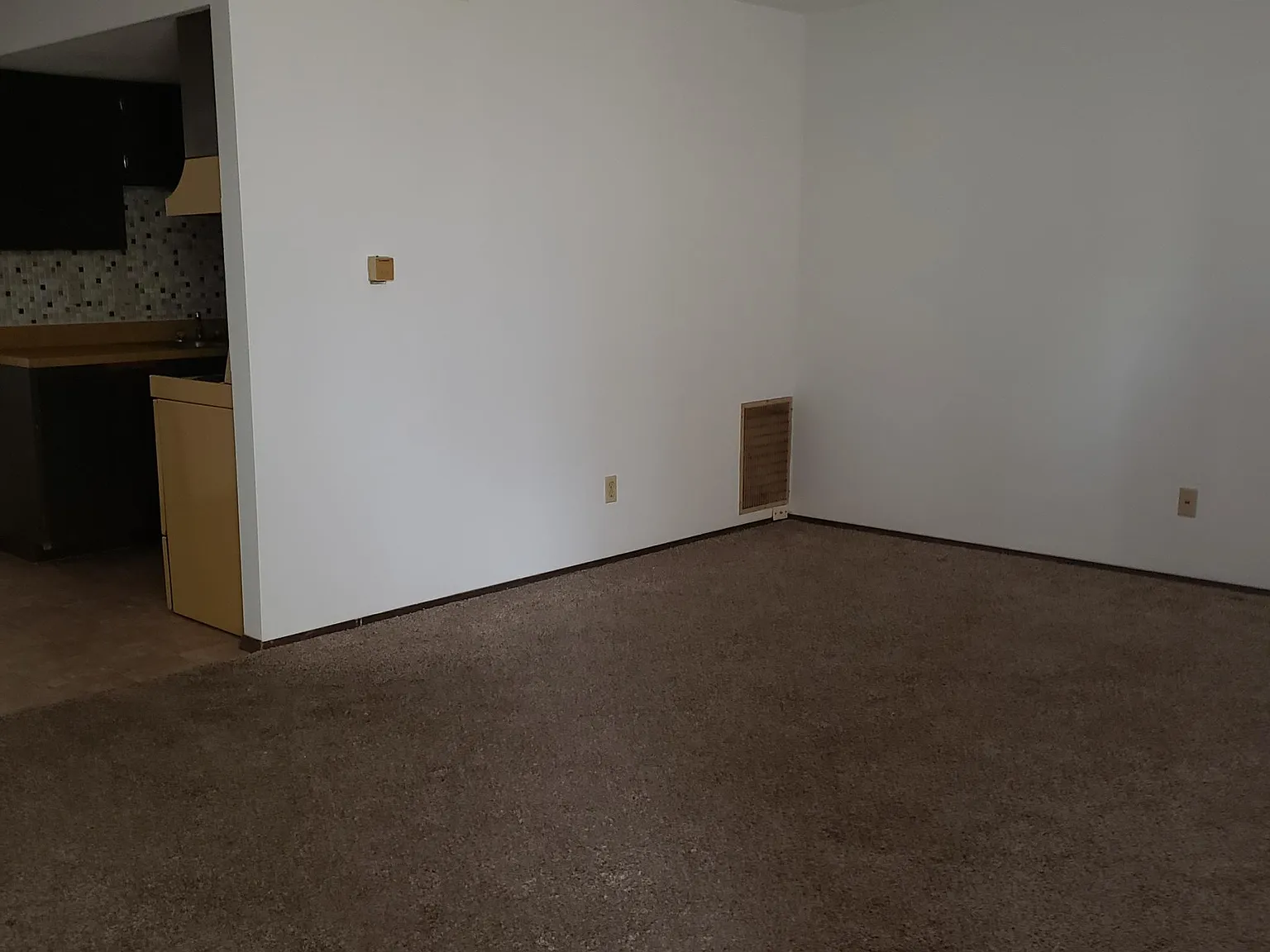 1 bed, $895 — Photo 3