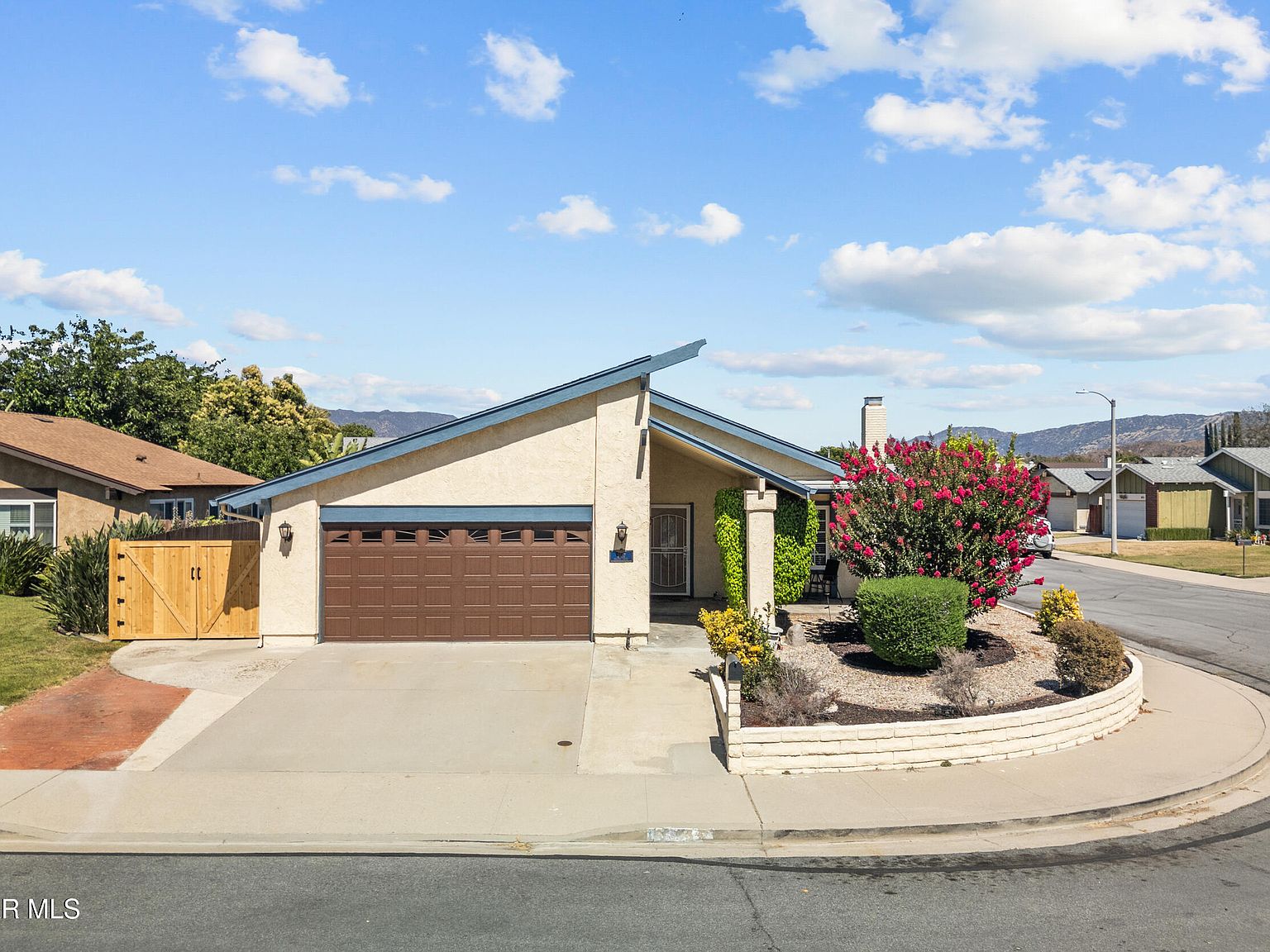 kanaaa☆ 3867 Delano Ct, Simi Valley, CA 93063 | MLS #225003469 | Zillow
