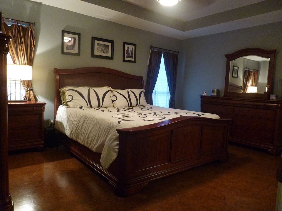 Master Bed w/ Cork Flooring