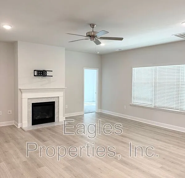 208 Bay Hill Dr — Photo 7