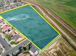 9201 Panama Rd, Lamont, CA 93241