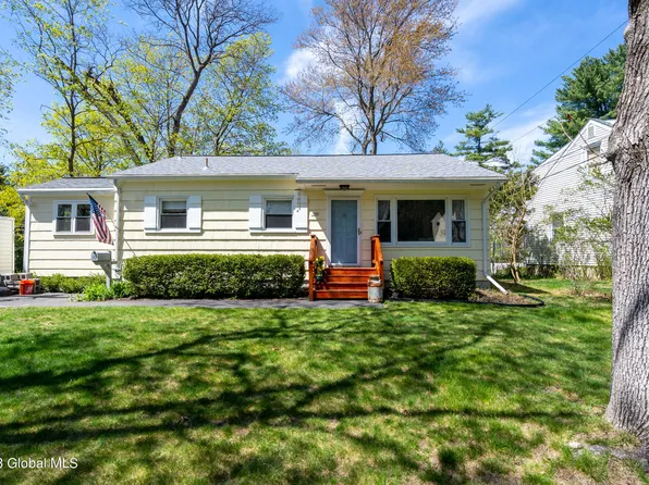 46 Alden Court, Delmar, NY 12054