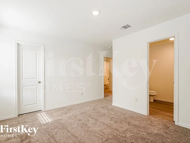 6512 Arid Way — Photo 8