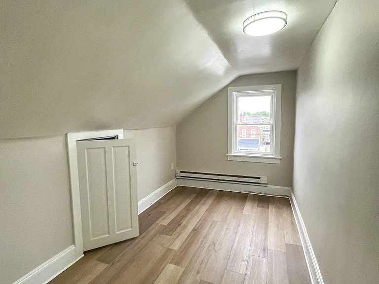 1512 S Broad St — Photo 4