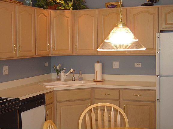 5th image of 1563 E Baronet Ln