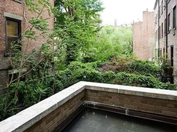 365 West 20th Street image 1 of 6