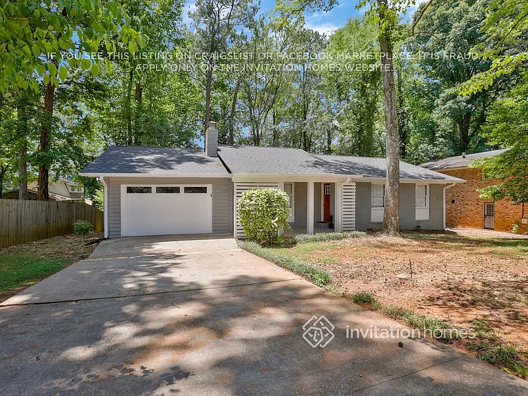 3569 Troutdale Ct — Photo 4