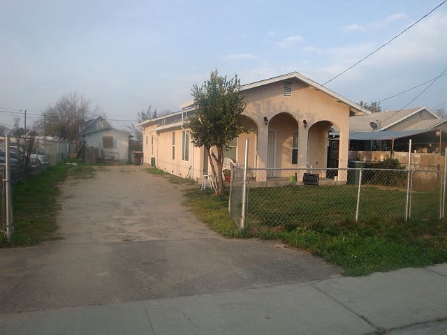 2nd image of 119 Rio Grande Ave