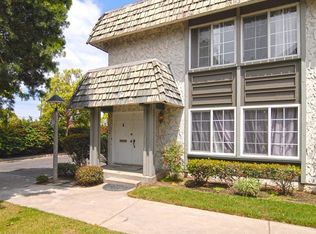 11800 Mount Robert Ct, Fountain Valley, CA 92708