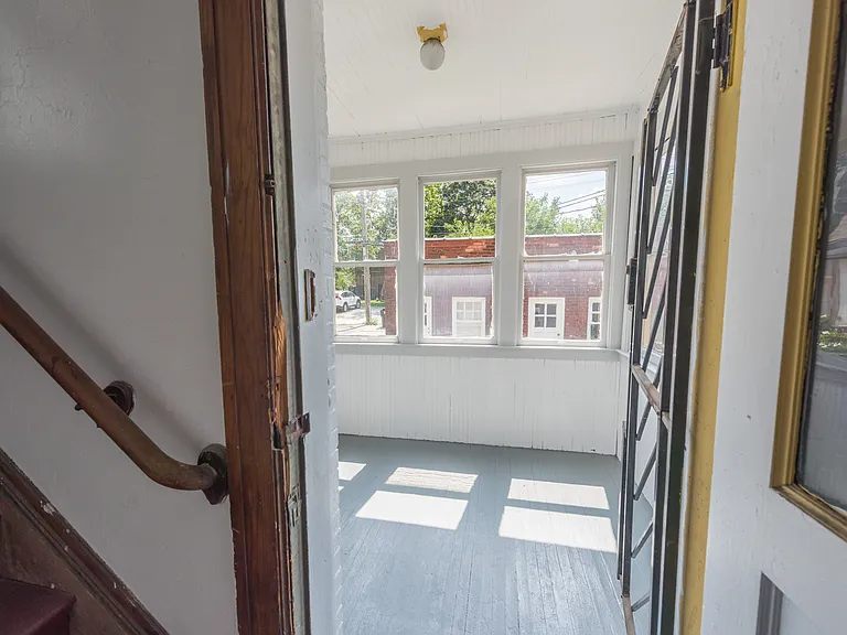 420 E Ferry St #1 — Photo 19