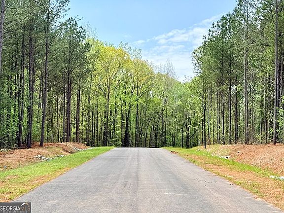 3rd image of 150 Rolling Meadows Way