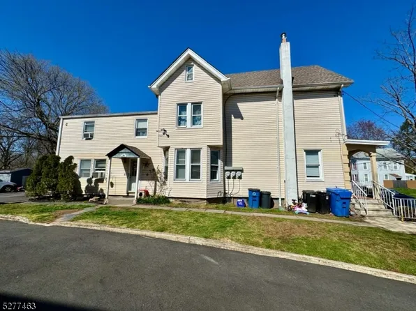 424 Hamilton St, Rahway City, NJ 07065