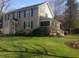 103 Endress Dr, Zelienople, PA 16063