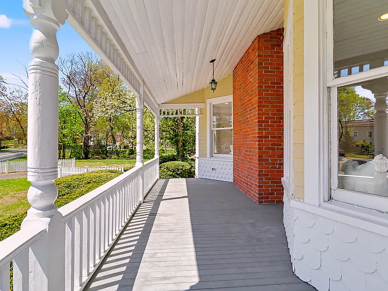 462 Riverside Ave — Photo 52