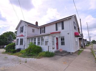 25 31st St SW, Barberton, OH 44203