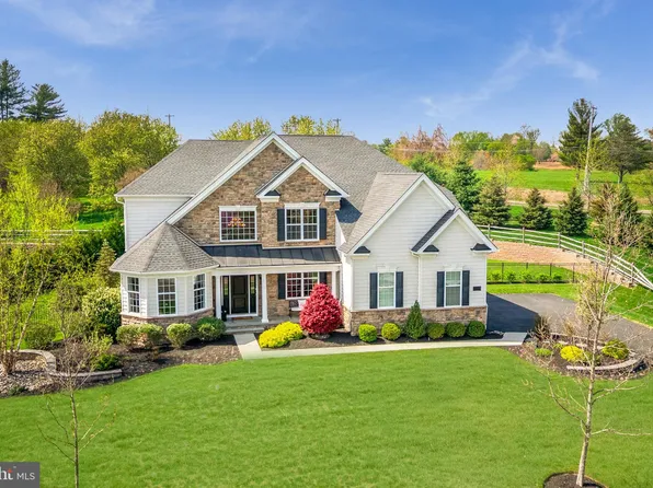 1271 Silver Stream Dr, Yardley, PA 19067