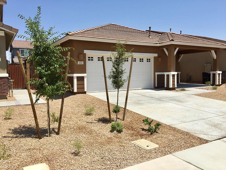 1st image of 123 S Bermuda Cir