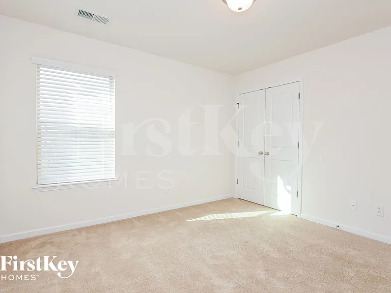 104 Rockhopper Ln — Photo 12