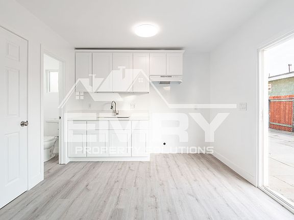 4th image of 6221 Fishburn Ave