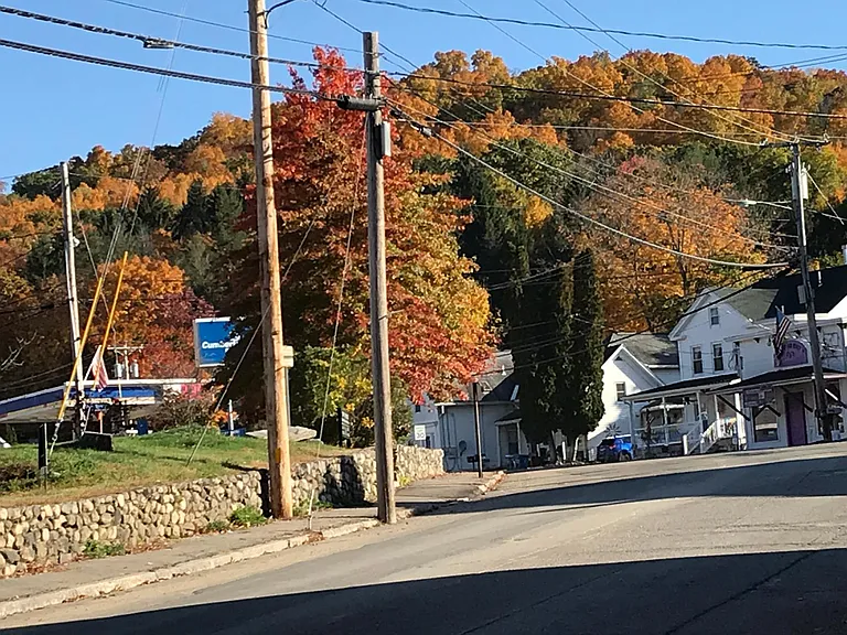 29 Route 32 — Photo 4