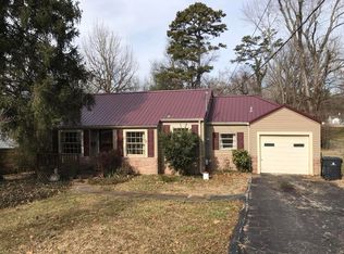 235 E Young High Pike, Knoxville, TN 37920