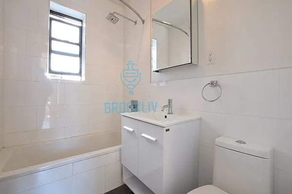 Rented by null | media 6