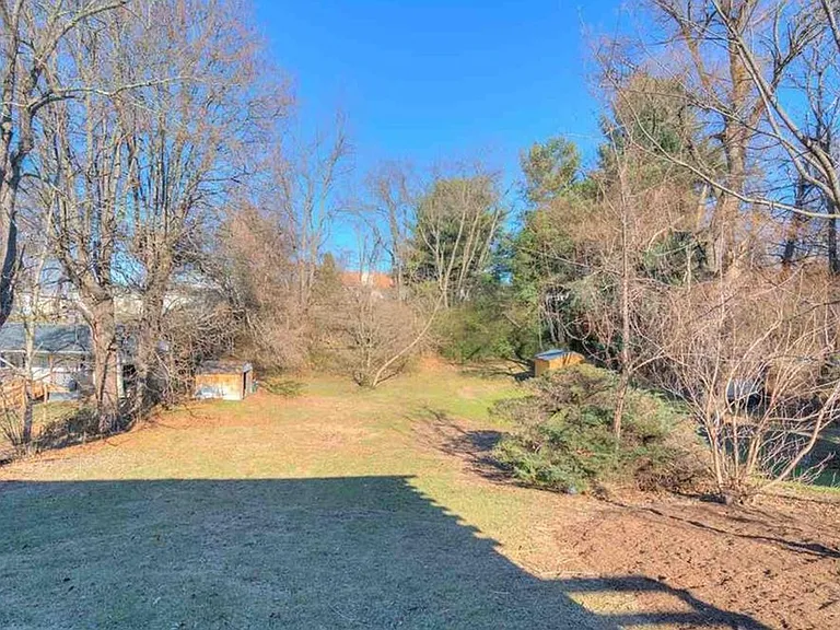 550 Colhoun St NE — Photo 22