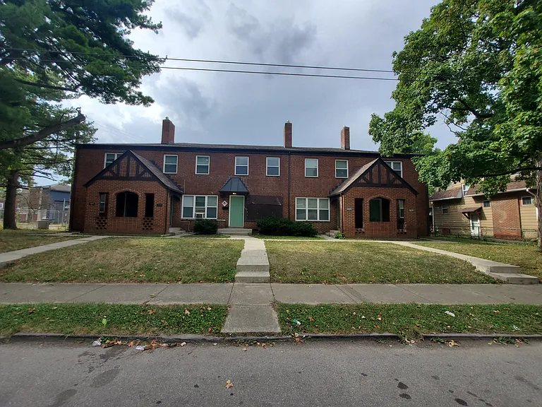 1607 Republic Ave — Photo 7