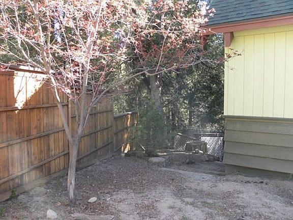 4th image of 25196 Gail Dr
