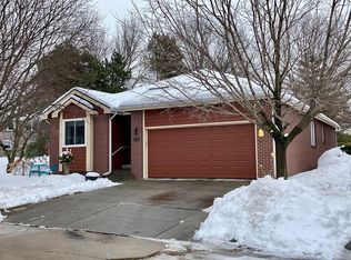 6540 Darlington Ct, Lincoln, NE 68510