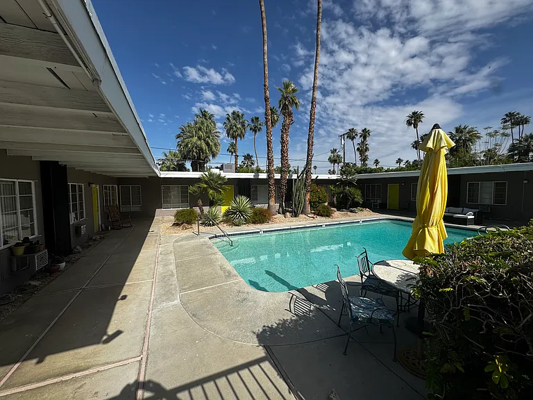 546 S Camino Real — Photo 10
