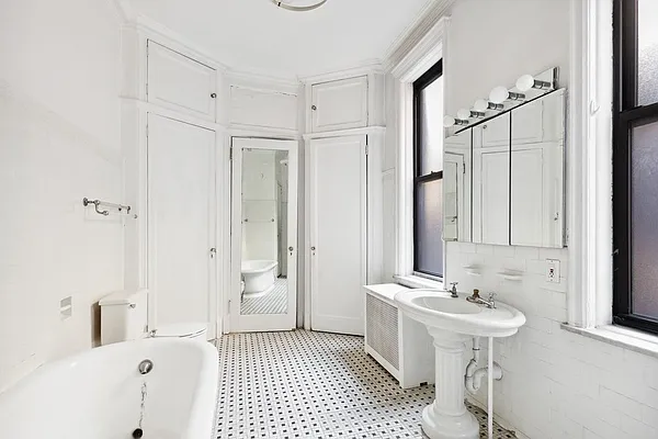 Rented by Corcoran | media 4