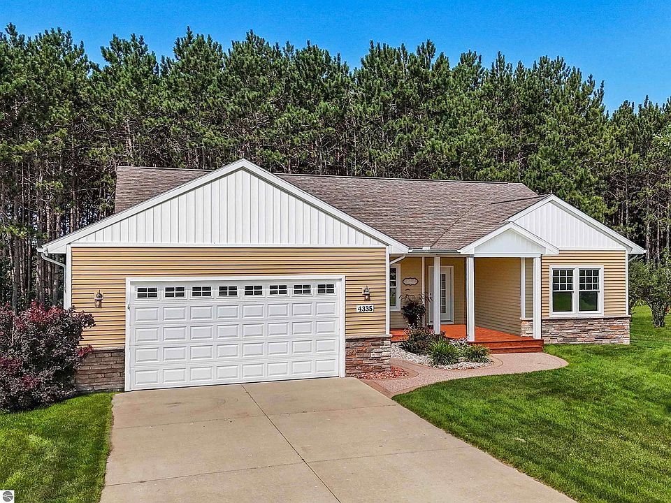 1st image of 4335 Long Wood Dr