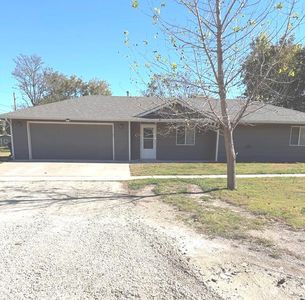 106 N Chestnut St, Douglass, KS, 67039