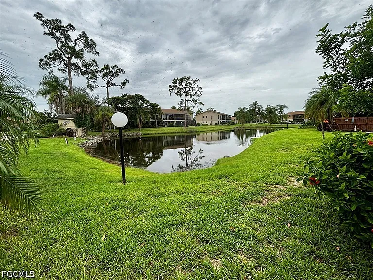 5660 Foxlake Dr — Photo 12