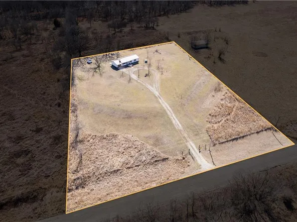 2361 Gallop Rd, Peru, KS 67360