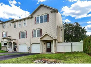 3598 Hawthorne St, Reading, PA 19605