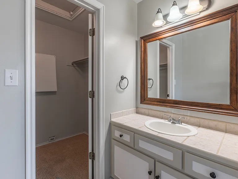 3907 W Rockwood Way — Photo 11