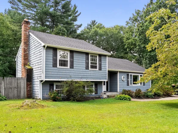 15 Liane Way, Pembroke, MA 02359