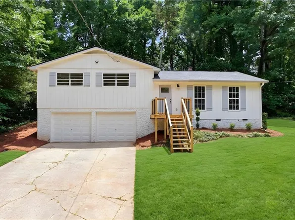 411 Hunters Ln, Woodstock, GA 30189
