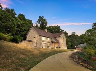 122 Oakhurst Dr, Mcmurray, PA