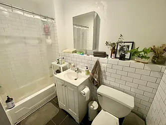 Rented by Arche Nest LLC