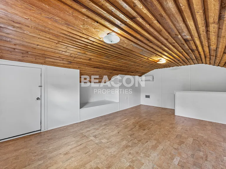 406 W Blackbeard Rd — Photo 52